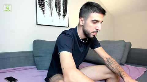 Snapshot of zeyn_edwards chatting on 09/10/25, 04:29 ZEYN online show from 09/10/25, 04:29