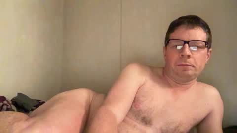 Snapshot of zgibnam chatting on 11/18/25, 03:12 zgibnam online show from 11/18/25, 03:12