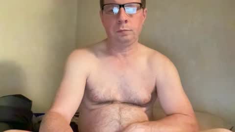 Snapshot of zgibnam chatting on 11/29/25, 02:58 zgibnam online show from 11/29/25, 02:58