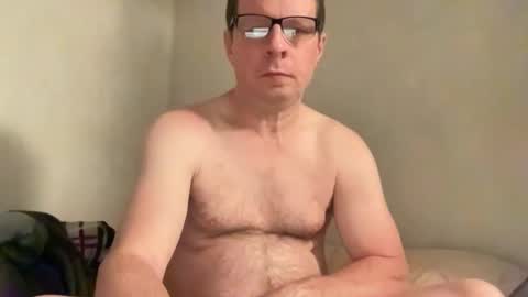 Snapshot of zgibnam chatting on 12/14/25, 03:01 zgibnam online show from 12/14/25, 03:01