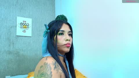 Snapshot of zhamira_21 chatting on 01/12/25, 04:08 ZHAMIRA ANDRES online show from 01/12/25, 04:08