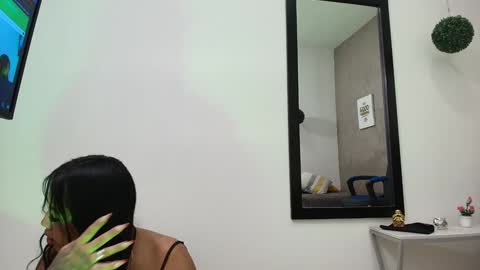 Snapshot of zhamira_21 chatting on 01/17/25, 03:34 ZHAMIRA ANDRES online show from 01/17/25, 03:34