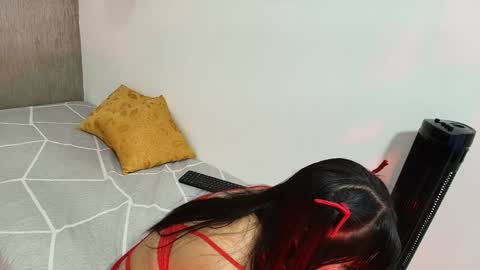 Snapshot of zhamira_21 chatting on 01/26/25, 04:20 ZHAMIRA ANDRES online show from 01/26/25, 04:20