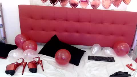 Snapshot of zhamira_21 chatting on 02/14/25, 01:34 ZHAMIRA ANDRES online show from 02/14/25, 01:34