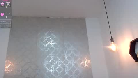 Snapshot of zhamira_21 chatting on 03/05/25, 01:52 ZHAMIRA ANDRES online show from 03/05/25, 01:52