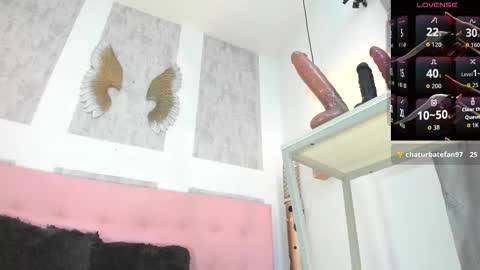 ZHAMIRA  ANDRES online show from 02/10/26, 10:58