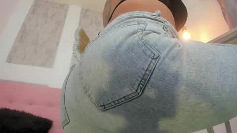 ZHAMIRA  ANDRES online show from 04/03/26, 07:45