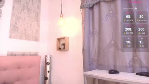 Snapshot of zhamira_21 chatting on 07/11/26, 08:33 ZHAMIRA ANDRES online show from 07/11/26, 08:33