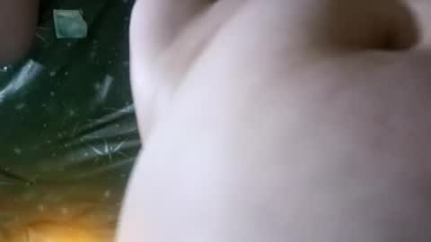 Snapshot of zheliz_couple chatting on 03/01/26, 04:09 LizzyBad online show from 03/01/26, 04:09