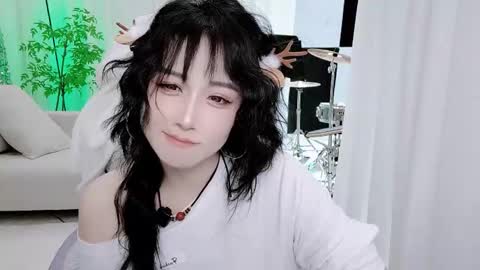 zhen online show from 10/30/25, 02:18