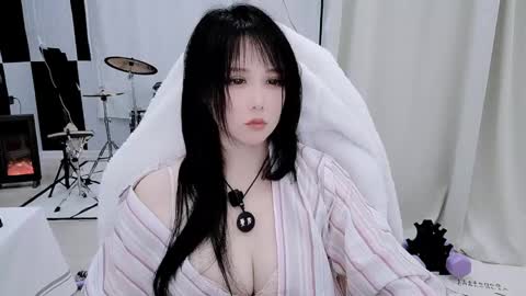 Snapshot of zhen0 chatting on 04/14/26, 06:14 zhen online show from 04/14/26, 06:14