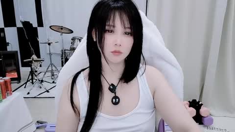 Snapshot of zhen0 chatting on 04/16/26, 08:20 zhen online show from 04/16/26, 08:20