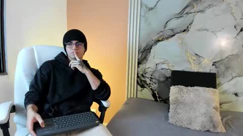 Zhingarher online show from 02/06/26, 01:21