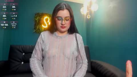 Zia Cooper online show from 12/16/25, 12:10