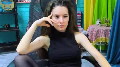 Snapshot of zianichols chatting on 02/12/25, 06:19 zianichols online show from 02/12/25, 06:19