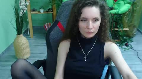 Snapshot of zianichols chatting on 02/13/25, 09:49 zianichols online show from 02/13/25, 09:49