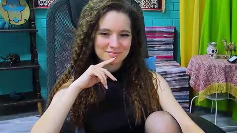 Snapshot of zianichols chatting on 02/18/25, 01:55 zianichols online show from 02/18/25, 01:55