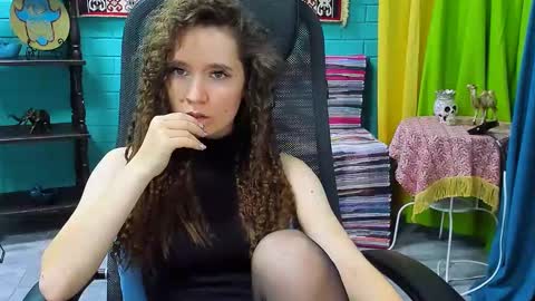 Snapshot of zianichols chatting on 02/24/25, 11:21 zianichols online show from 02/24/25, 11:21