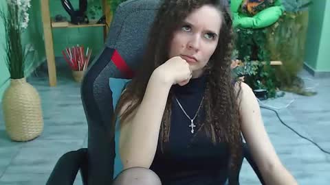 Snapshot of zianichols chatting on 02/27/25, 02:54 zianichols online show from 02/27/25, 02:54