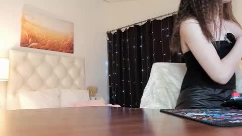 zianichols online show from 02/13/26, 04:58