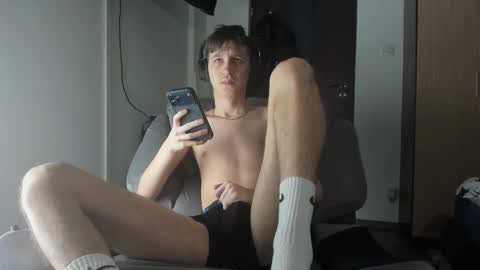 zincky online show from 12/19/25, 03:41