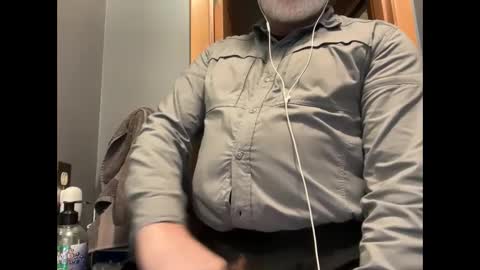 Snapshot of zinger283069 chatting on 01/20/25, 08:40 zinger283069 online show from 01/20/25, 08:40