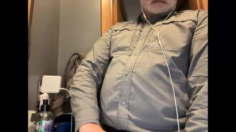 Snapshot of zinger283069 chatting on 02/05/25, 08:25 zinger283069 online show from 02/05/25, 08:25