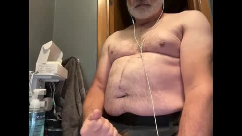 Snapshot of zinger283069 chatting on 10/22/25, 05:13 zinger283069 online show from 10/22/25, 05:13