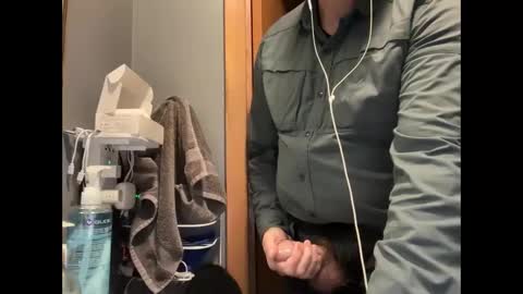 Snapshot of zinger283069 chatting on 10/24/25, 05:09 zinger283069 online show from 10/24/25, 05:09