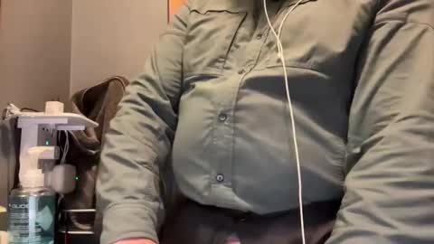 Snapshot of zinger283069 chatting on 11/25/25, 08:31 zinger283069 online show from 11/25/25, 08:31