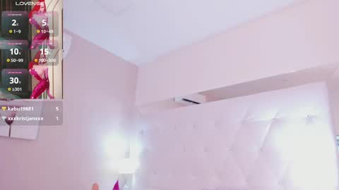 Nia  online show from 02/21/25, 02:48