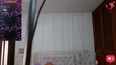 Snapshot of zion_bora chatting on 01/22/25, 10:50 Zion Bora online show from 01/22/25, 10:50