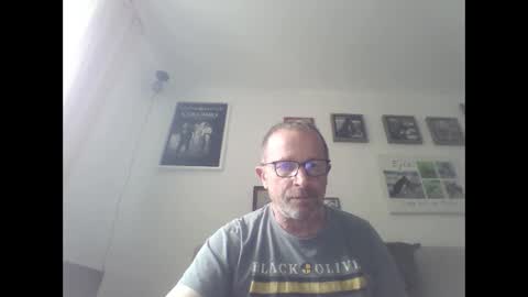 Zippi online show from 10/04/25, 11:52