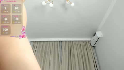 zirael_swan online show from 03/18/26, 01:58