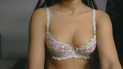 Ziyaa online show from 11/19/25, 04:01