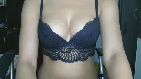 Ziyaa online show from 12/17/25, 06:41