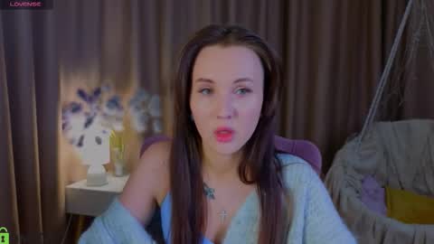 Snapshot of zlata__fox chatting on 10/10/25, 05:12 Zlata Mon Tue Thu Fri Sun Sa GMT 3 0000pm - 0600pm online show from 10/10/25, 05:12