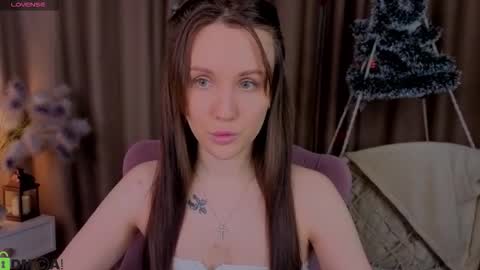 Zlata  Mon Tue Thu Fri Sun Sa GMT 3 0000pm - 0600pm  online show from 01/12/26, 09:14