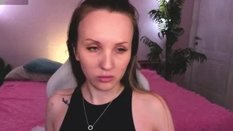 Zlata  Mon Tue Thu Fri Sun Sa GMT 3 0000pm - 0600pm  online show from 04/24/26, 09:34