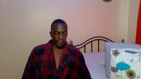 Snapshot of zlatann2012 chatting on 01/29/25, 06:43 Zlatann2012 online show from 01/29/25, 06:43