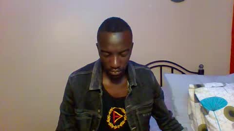 Snapshot of zlatann2012 chatting on 02/02/25, 01:55 Zlatann2012 online show from 02/02/25, 01:55
