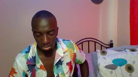 Snapshot of zlatann2012 chatting on 02/06/25, 11:10 Zlatann2012 online show from 02/06/25, 11:10