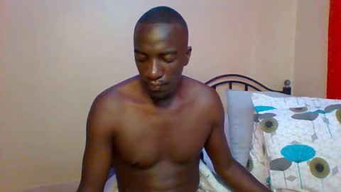 Snapshot of zlatann2012 chatting on 02/10/25, 04:19 Zlatann2012 online show from 02/10/25, 04:19