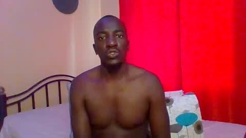 Snapshot of zlatann2012 chatting on 02/14/25, 05:51 Zlatann2012 online show from 02/14/25, 05:51