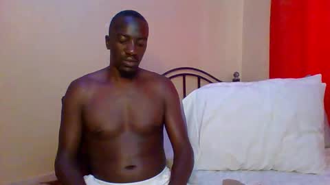 Snapshot of zlatann2012 chatting on 02/18/25, 03:10 Zlatann2012 online show from 02/18/25, 03:10