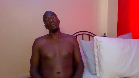 Snapshot of zlatann2012 chatting on 02/21/25, 09:34 Zlatann2012 online show from 02/21/25, 09:34