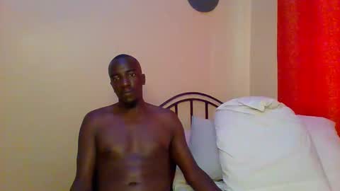 Snapshot of zlatann2012 chatting on 02/22/25, 03:03 Zlatann2012 online show from 02/22/25, 03:03