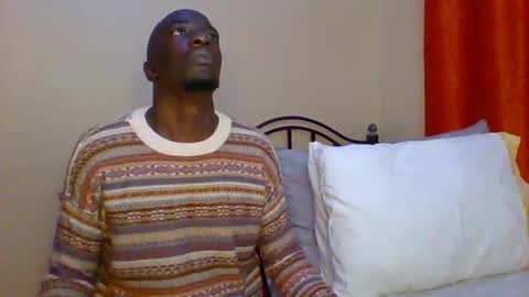 Snapshot of zlatann2012 chatting on 03/10/25, 02:50 Zlatann2012 online show from 03/10/25, 02:50