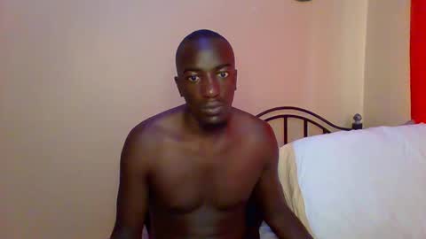 Snapshot of zlatann2012 chatting on 03/10/25, 01:10 Zlatann2012 online show from 03/10/25, 01:10