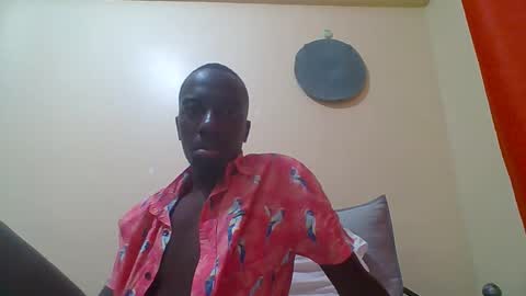Snapshot of zlatann2012 chatting on 09/11/25, 12:11 Zlatann2012 online show from 09/11/25, 12:11